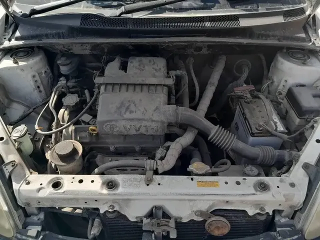 Легковой автомобиль марки: TOYOTA, модели: VITZ, год выпуска: 2003 г., кузов №: SCP10-0437096