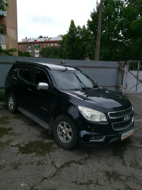 Легковой автомобиль марки: CHEVROLET, модели: Trailblazer, год выпуска: 2014 г., идентификационный номер (VIN): XUF156MH0D3002722 (находится в залоге у ПАО Совкомбанк).