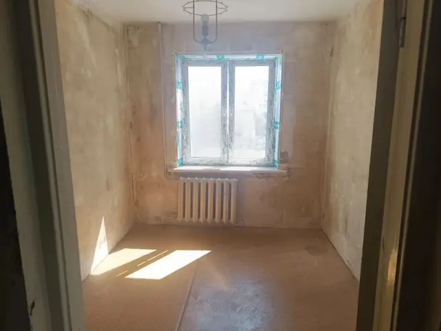 Квартира, общей площадью: 49.7 кв.м., расположенная по адресу: 644043, Омская обл, г. Омск, ул. Добровольского, д. 9, кв. 128, кадастровый номер 55:36:040102:3285, являющаяся предметом залога по обязательствам должника перед ПАО «Совкомбанк».