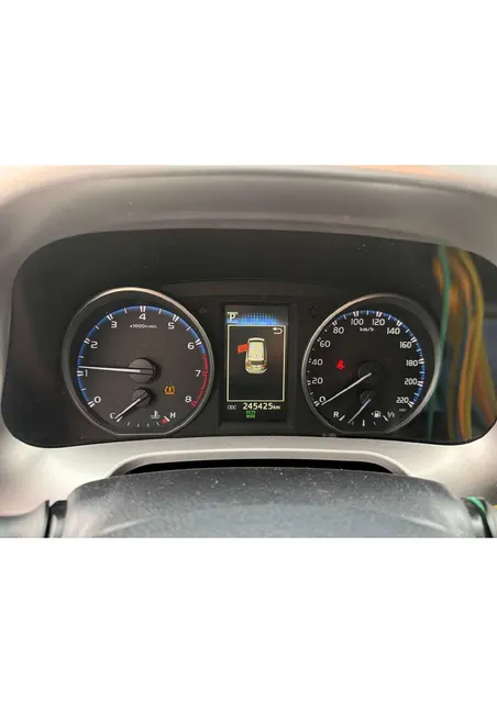 Автомобиль марки TOYOTA модель RAV 4 2018 г.в. VIN-номер XW7RDREV70S033658 Имущество является предметом залога ПАО «СОВКОМБАНК».