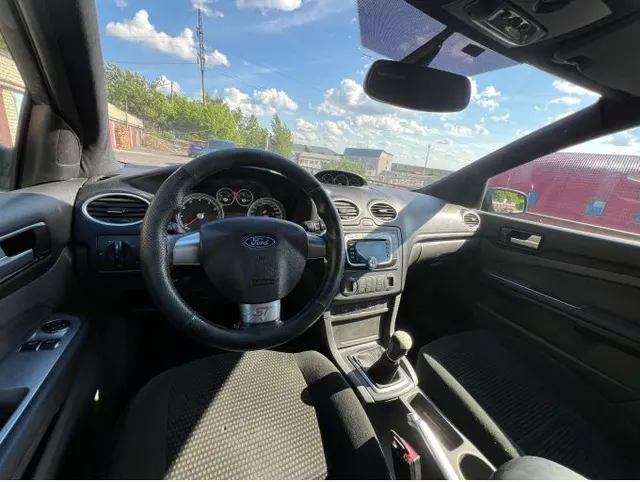 автомобиль марки Ford модель Focus 2006 г.в. VIN-номер WF03XXGCD36Y40103