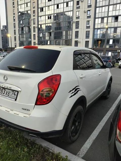 Автомобиль марки SSANG YONG модель Actyon 2012 г.в. VIN-номер Z8UA0A18SC0014857. Залог в пользу ПАО «Совкомбанк».