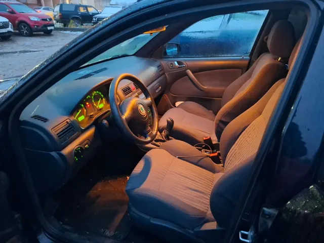 Автомобиль марки SKODA модель Octavia 2009 г.в. VIN-номер XW8DX41U69K008678