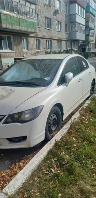 Автомобиль марки HONDA модель Civic 2010 г.в. VIN-номер JHMFD3620AS200844, являющийся предметом залога ПАО «Совкомбанк»