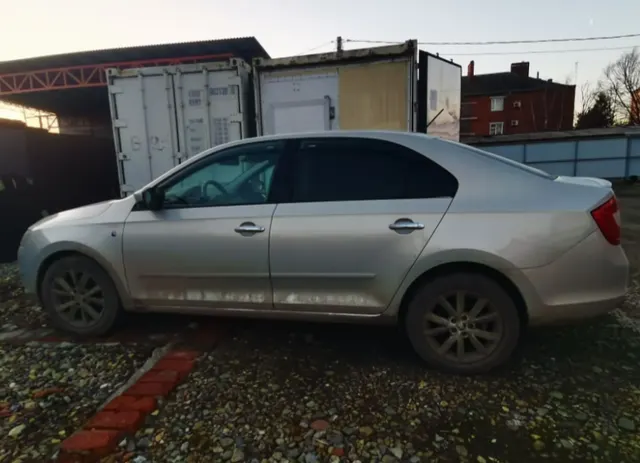 Автомобиль SKODA модель Rapid 2015 г.в. VIN-номер XW8AT2NH2FK127016, гос. номер Н258КТ193, мощность 122 л.с.