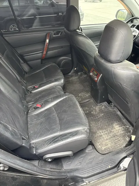 TOYOTA HIGHLANDER, 2011 г.в., VIN: JTEES42A802183919, цвет: черный ГРЗ: К385ХЕ186