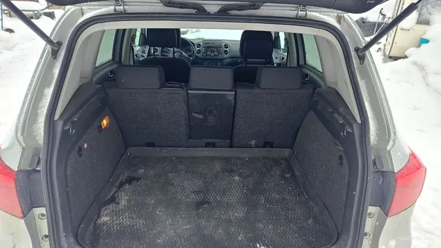 Автомобиль VOLKSWAGEN Tiguan 2011, гос номер А089АМ147, VIN XW8ZZZ5NZCG114123, являющееся предметом залога ПАО Совкомбанк.