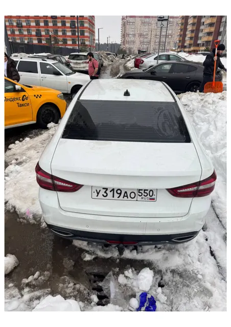 Легковой автомобиль марки: LADA, модель: Vesta, год выпуска: 2024г., кузов №: XTAGFL110R0791294, идентификационный номер (VIN): XTAGFL110R0791294, находится в залоге у ПАО "Совкомбанк"