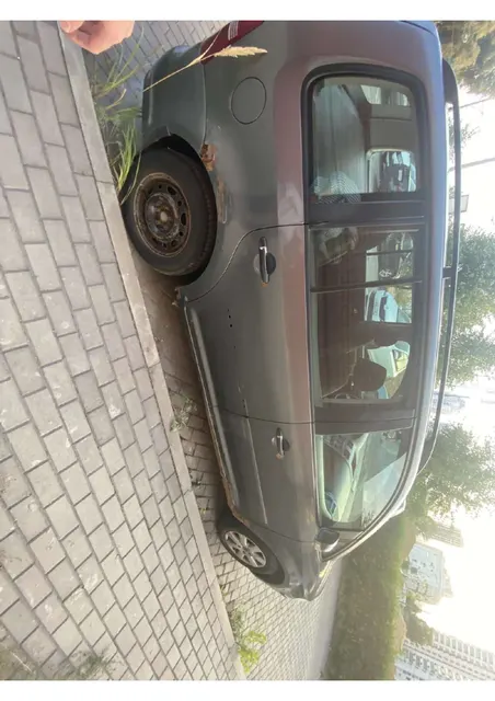 Автомобиль марки VOLKSWAGEN модель Touran 2007 г.в. VIN-номер WVGZZZ1TZ7W043802