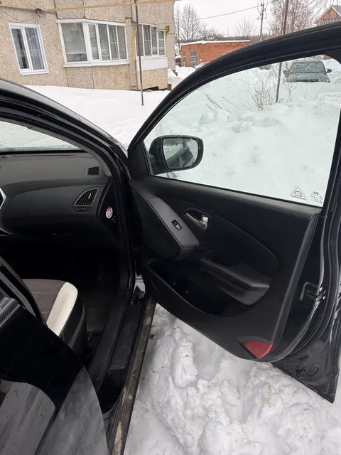 HYUNDAI модель IX35 2012 г.в. VIN-номер TMAJU81BADJ386799