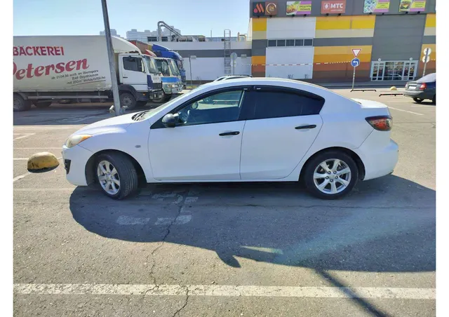 Марка: MAZDA, модель: 3, год выпуска: 2010 г., № шасси (рамы): отсутствует, кузов №: JMZBL12Z501205190, идентификационный номер (VIN): JMZBL12Z501205190, регистрационный знак: Х495КМ193