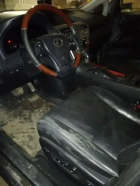 Легковой автомобиль марки: Lexus, модель: RX350, год выпуска: 2010 г., идентификационный номер (VIN): JTJBK11A502421620