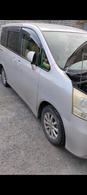 Автомобиль марки TOYOTA модель NOAH 2008 г.в. VIN-номер ZRR700123554
