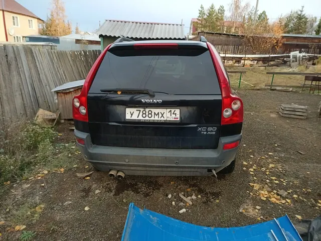 Автомобиль марки VOLVO модель XC90 2003 г.в. VIN-номер YV1CM91H331020892