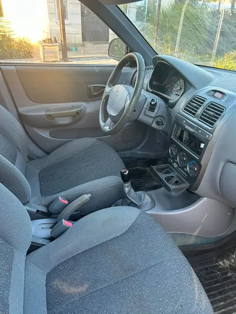 Автомобиль марки HYUNDAI модель Accent 2008 г.в. VIN-номер X7MCF41GP9M209088