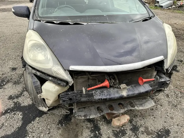 Легковой автомобиль марки: HONDA, модели: FIT, год выпуска: 2010 г.. кузов №GE6-1347602