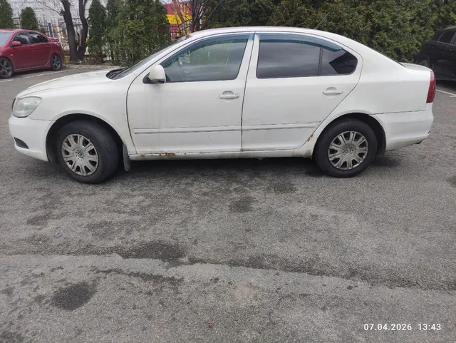 Автомобиль марки SKODA модель Octavia 2013 г.в. VIN-номер XW8CA41Z1DK246892