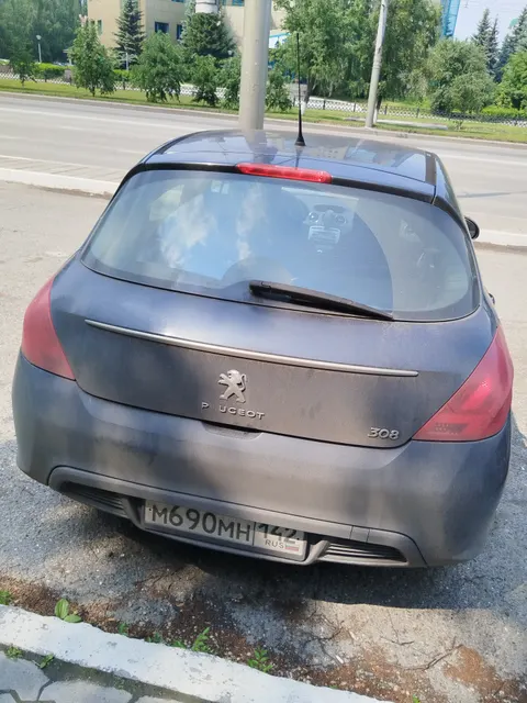Автомобиль марки PEUGEOT модель 308 2011 г.в. VIN-номер Z8T4C5FS0BM004442