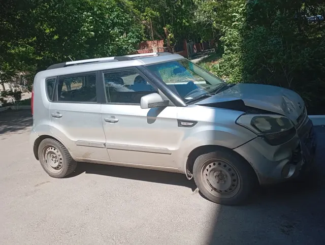Автомобиль марки KIA модель Soul 2013 г.в. VIN-номер XWEJT811AD0003874