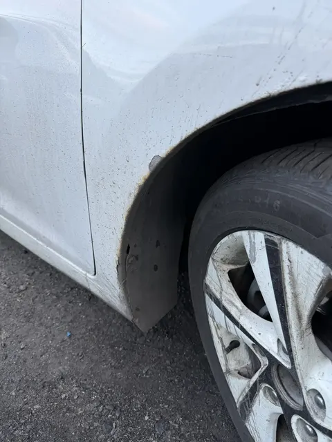Автомобиль марки HYUNDAI модель АВАНТЕ 2011 г.в. VIN-номер KMHDG41DBBU040725. Предмет залога ПАО «Совкомбанк» (ИНН: 4401116480, адрес: 156000, г. Кострома, пр. Текстильщиков, д. 46)