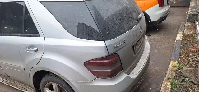Автомобиль марки MERCEDES модель BENZ ML 350 2007 г.в. VIN-номер WDC1641861A284181, находится в залоге ПАО "Совкомбанк"