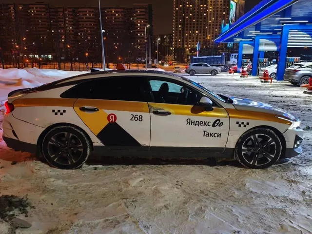 Автомобиль марки KIA модель K5 2021 г.в. VIN-номер WEG6417BM0007061