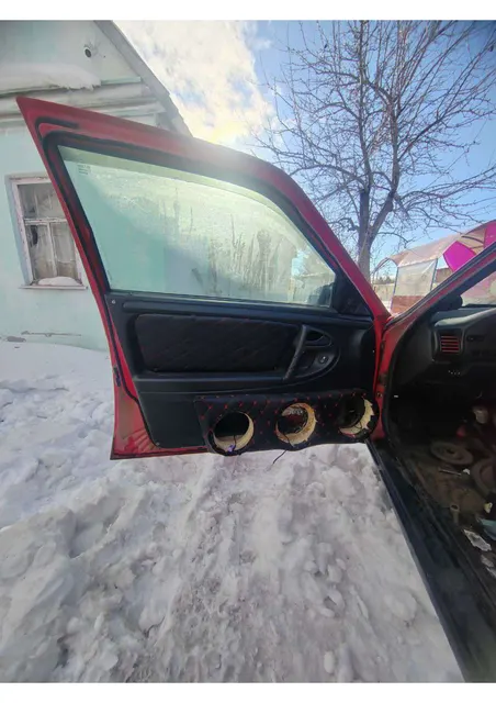 Легковой автомобиль марки: HYUNDAI, модель: GRAND STAREX, год. выпуска: 2014г., кузов № KMJWA37KBEU581609, идентификационный номер (VIN): KMJWA37KBEU581609.