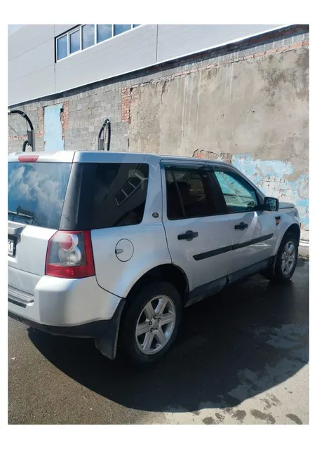 Автомобиль марки LAND-ROVER модель Freelander 2 2008 г.в. VIN-номер SALFA24B78H090459