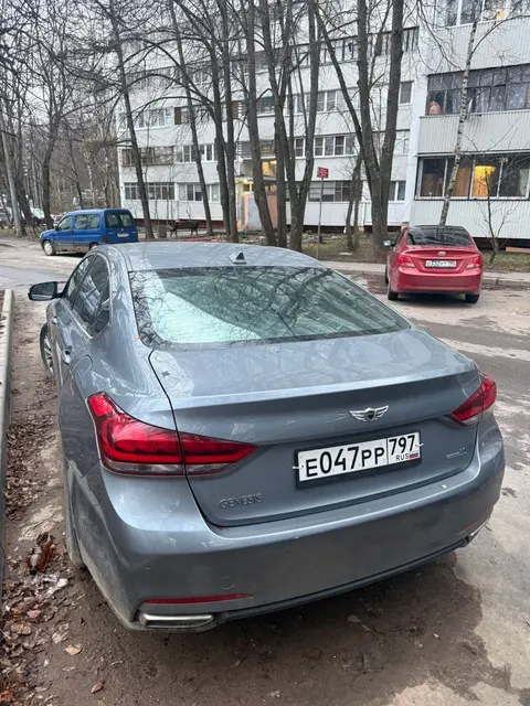 Автомобиль марки HYUNDAI модель Genesis 2014 г.в. VIN-номер KMHGN41CDFU041189