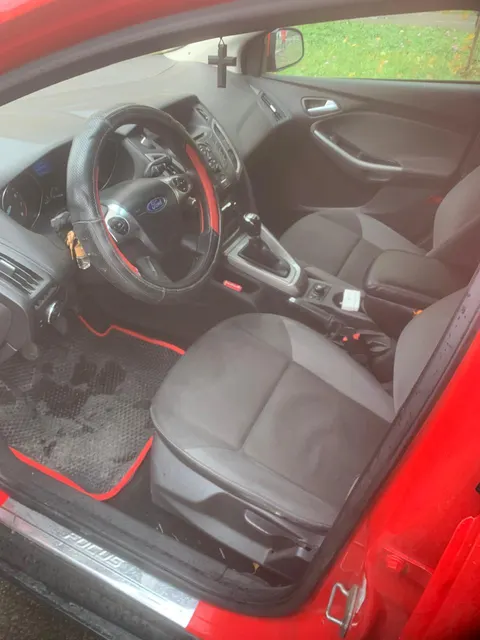 Автомобиль марки FORD модель Focus 2011 г.в. VIN-номер X9FKXXEEBKBM44071