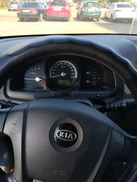 Автомобиль KIA Sportage, 2006 г.в., VIN:KNEJE55187K315907, 112 л.с. л.с. залог в пользу ПАО "СОВКОМБАНК"