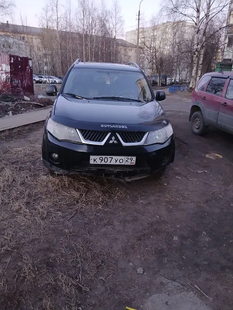 Автомобиль марки MITSUBISHI модель Outlander 2007 г.в. VIN-номер JMBXTCW5W8Z006301