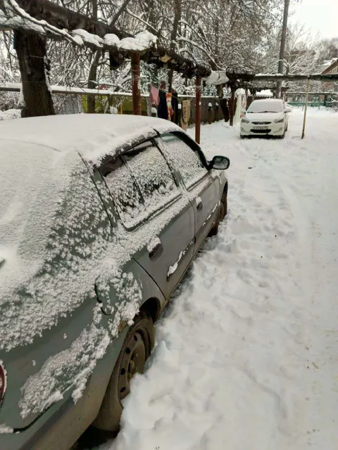 Автомобиль марки RENAULT модель SYMBOL 2006 г.в. VIN-номер VF1LB03C536130658 - является предметом залога ПАО «СОВКОМБАНК»