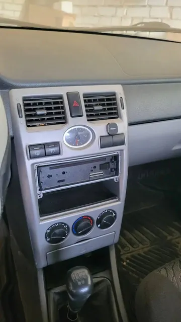 Легковой автомобиль марки: LADA, модели: Priora, год выпуска: 2009 г., идентификационный номер (VIN): XTA21703090185294 (залог ПАО "Совкомбанк")