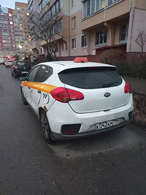 Автомобиль марки KIA модель Ceed 2018 г.в. VIN-номер XWEHN512BJ0039955