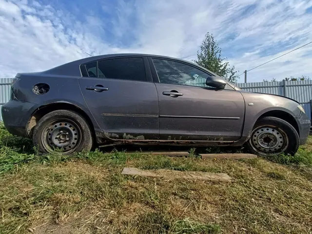 легковой автомобиль марки, модели: МАЗДА 3, VIN: JMZBK12Z501788963, год выпуска: 2008, государственный регистрационный знак: Р507МВ136 (предмет залога ПАО «Совкомбанк»)