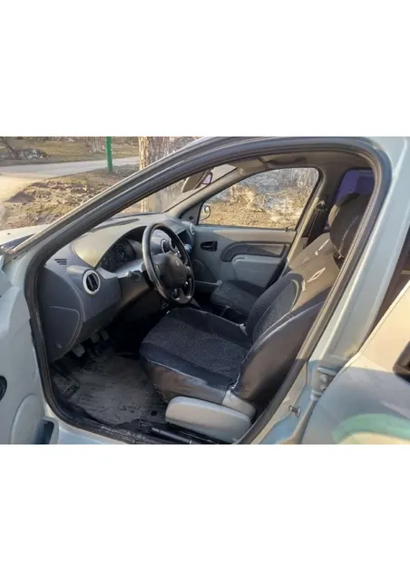 Автомобиль марки RENAULT модель Logan 2006 г.в. VIN-номер X7LLSRAGH6H015881
