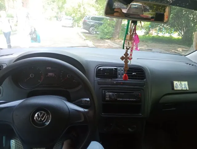 Автомобиль марки Volkswagen Polo 2015 г.в., VIN XW8ZZZ61ZGG026110 Залог в пользу ПАО "Совкомбанк"