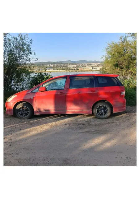 Автомобиль марки TOYOTA WISH 2003 года выпуска, номер кузова ZNE10-0098349