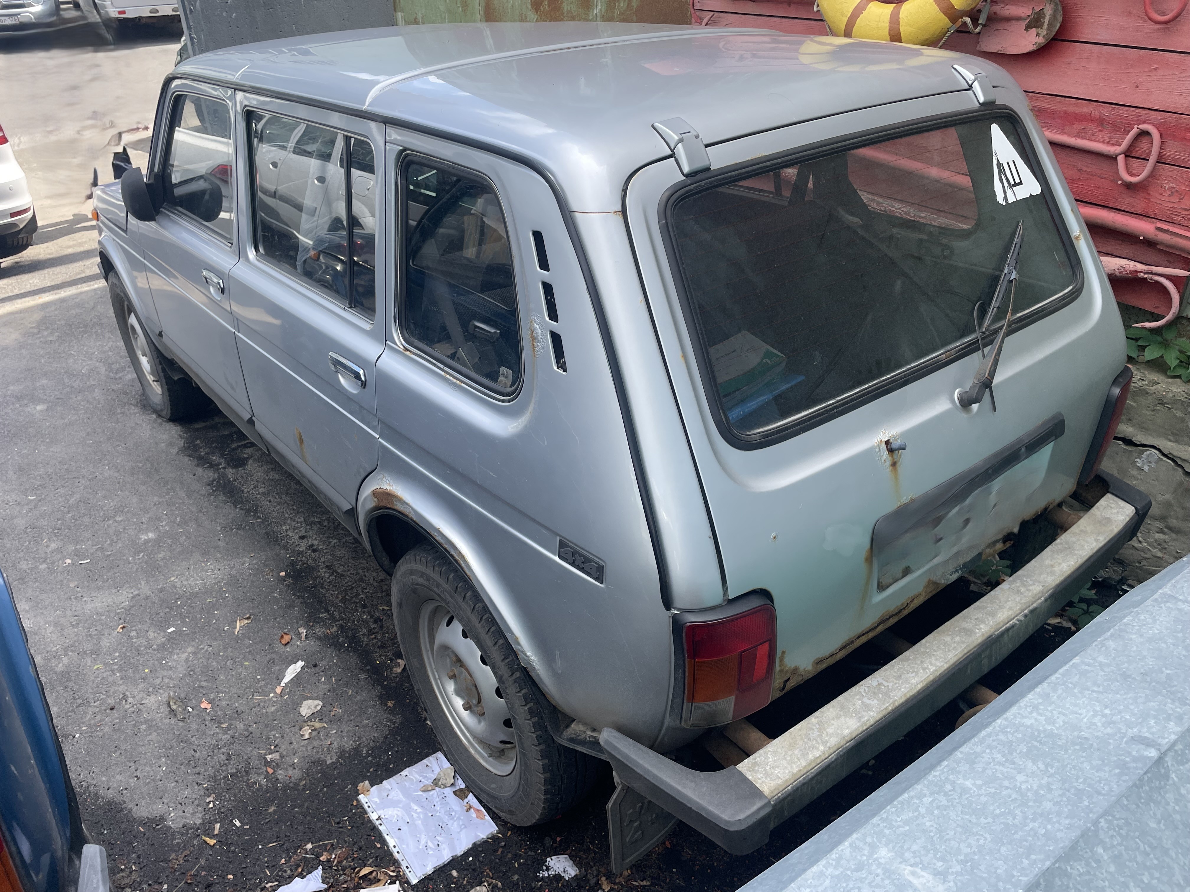 Продажа автомобиля Лада 213100, 2010 года выпуска