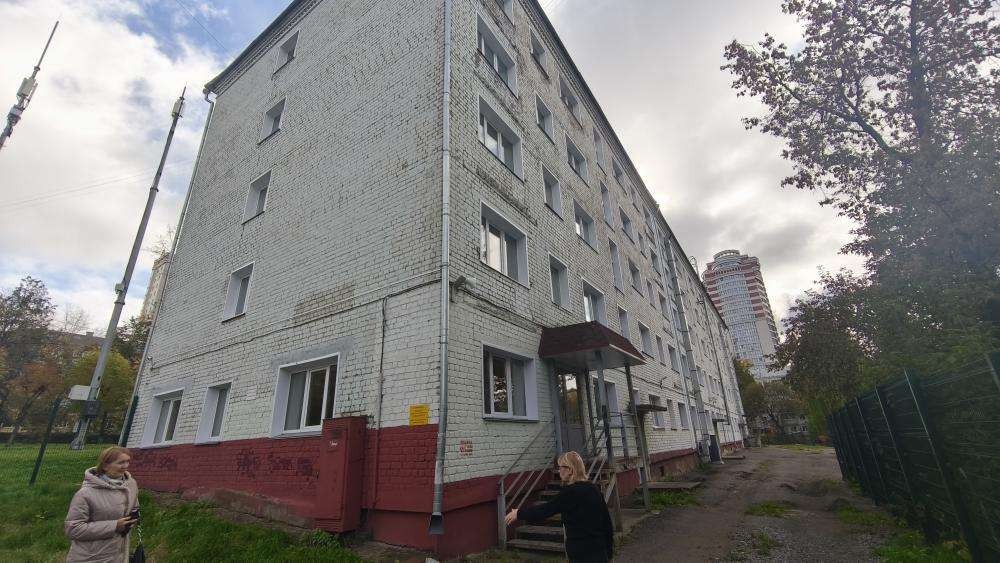 нежилые помещения №1-11, общей площадью 112,0 кв.м., расположенные на 1 этаже в здании общежития, кадастровый номер 43:40:000271:53 по адресу: г. Киров, Октябрьский пр-т, д.113.