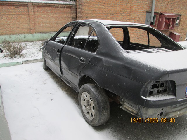Легковой автомобиль марки «BMW 523», 1998 года выпуска, VIN-WBADD410X0BT55819, государственный номерной знак 1AIX527, черного цвета