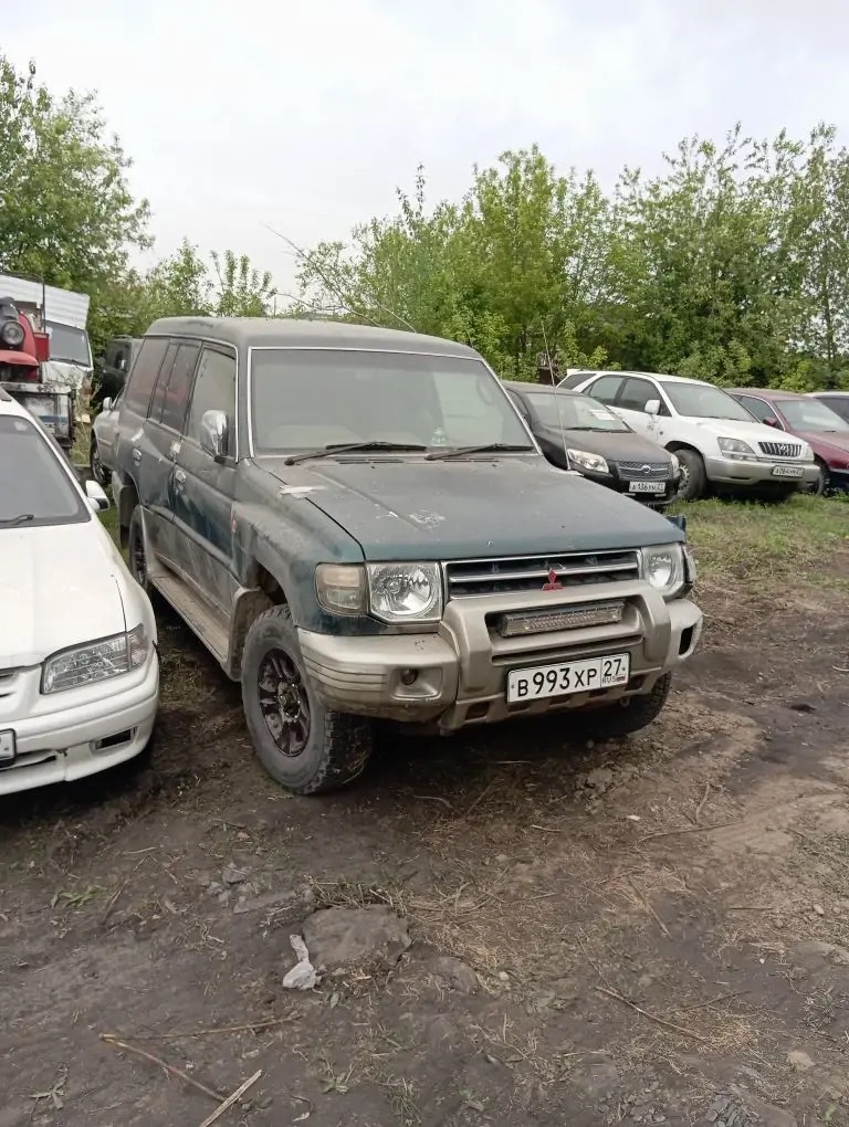 Автомобиль марки Mitsubishi Pajero г/н В993ХР27,г.в 1994, № шасси V454403695,цвет темно -зеленый