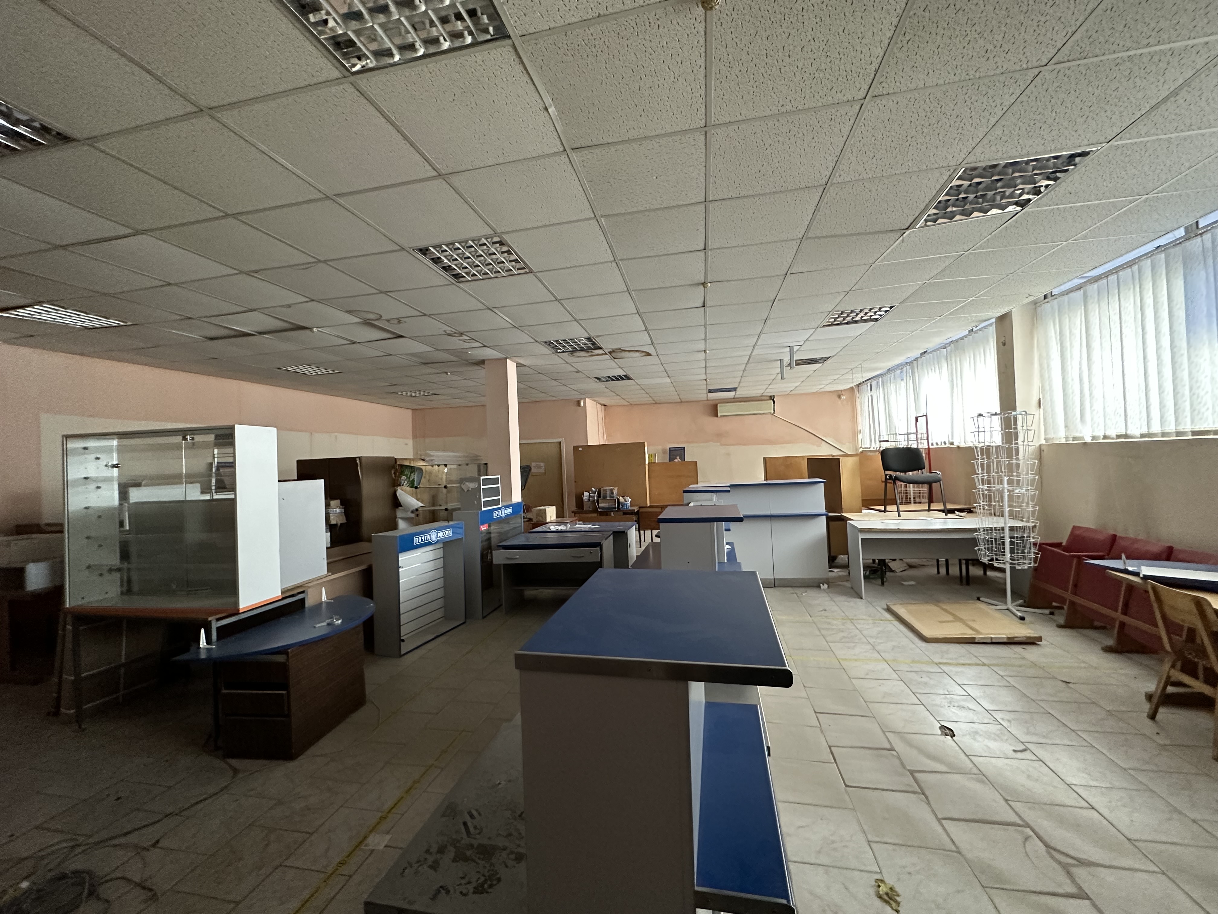 Объект аренды, площадь 242,4 кв. м, номера на поэтажном плане: этаж 1, пом. 1, ком. 9 - 15, 18, 23 - 33, адрес (местонахождение) объекта: Московская область, Чеховский район, городское поселение Чехов, г. Чехов, ул. Гагарина, 106