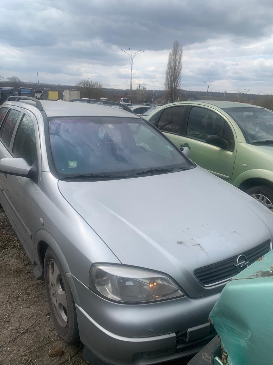 Автомобили различных марок в неудовлетворительном состоянии (годные остатки)