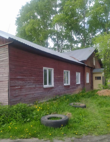 Здание административное, земельный участок