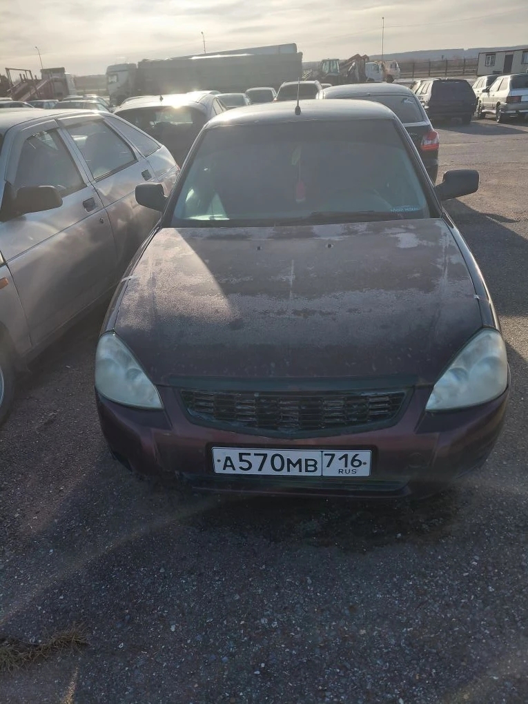 Автомобиль марки Лада Приора (570)