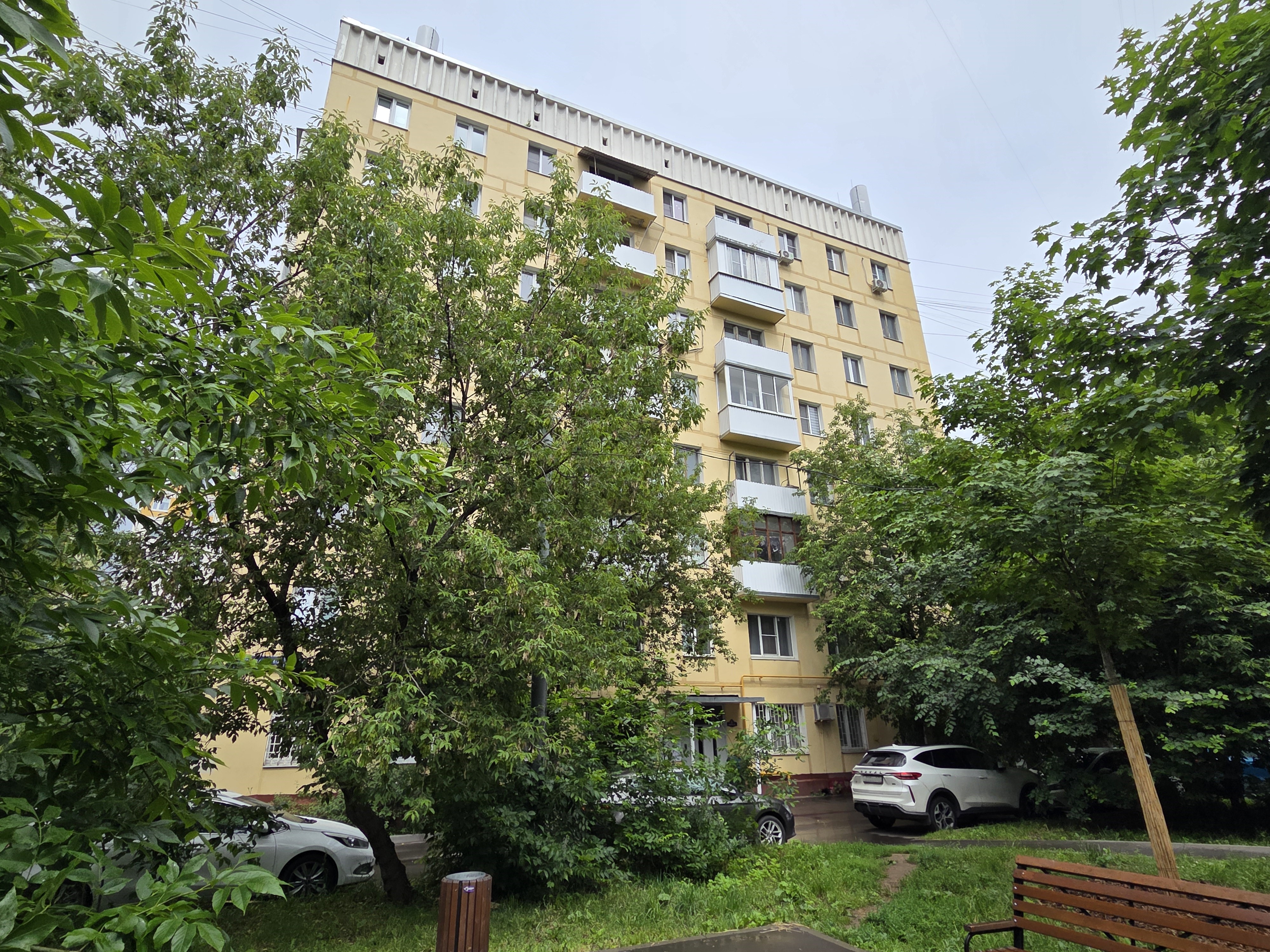 Продажа имущества, находящегося в собственности города Москвы, нежилое помещение по адресу: г. Москва, пр-кт Ленинградский, д. 74, корп. 5, общей площадью 217,1 кв.м (Подвал № 0), кадастровый номер: 77:09:0004021:5533