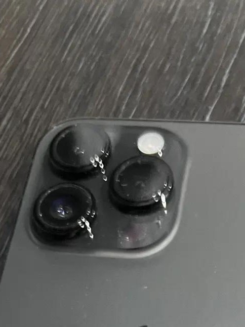 мобильный телефон, черного цвета Iphone 1 Штука (шт)