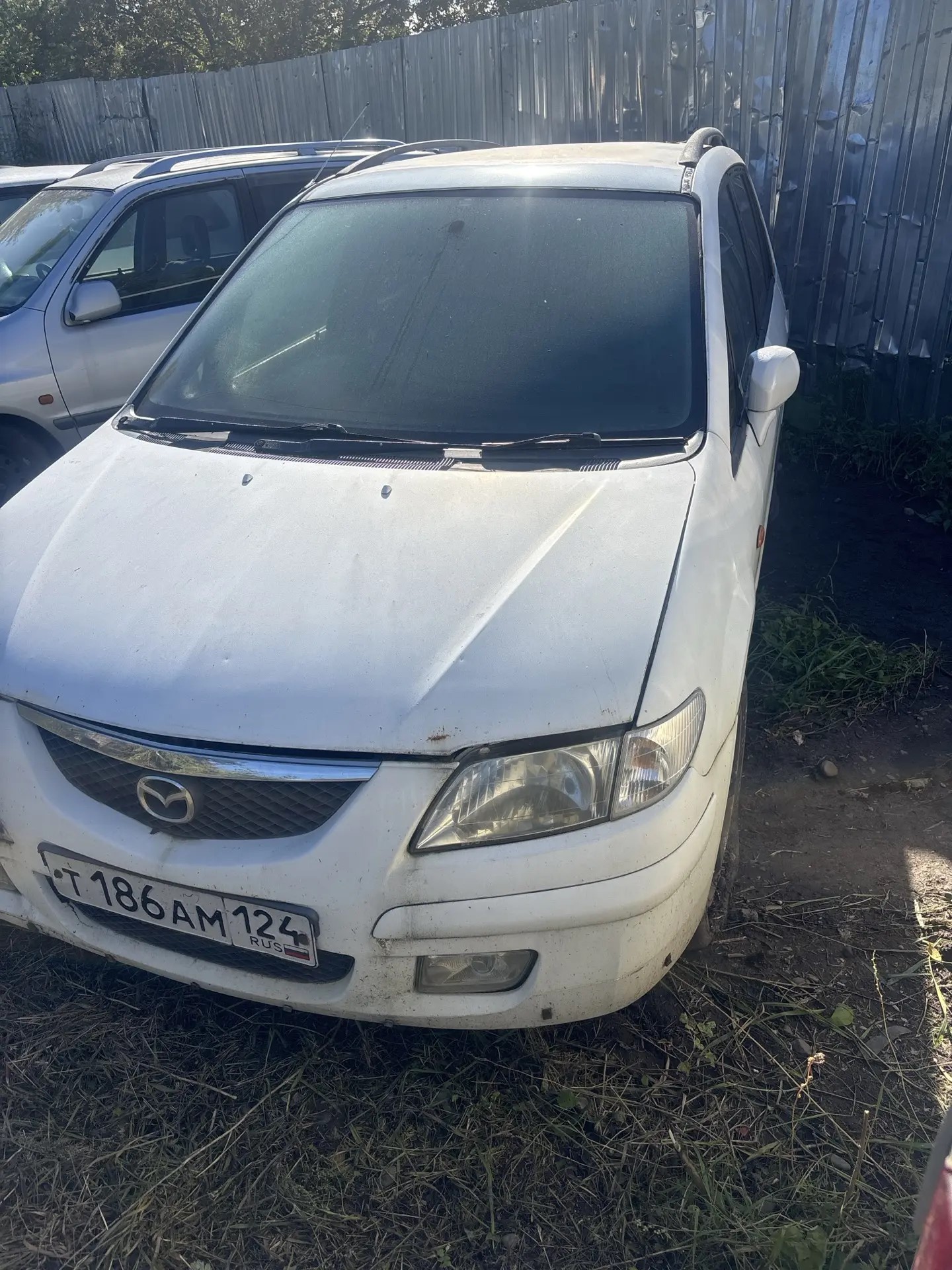 Автомобиль MAZDA PREMACY, г/н Т186АМ124, 2000 г.в., кузов № CP8W 211400, двигатель № 736313, цвет белый комплектность и состояние не проверялась, данное имущество обращено в доход государства, (Документы отсутствуют) Находится в Емельяновском районе